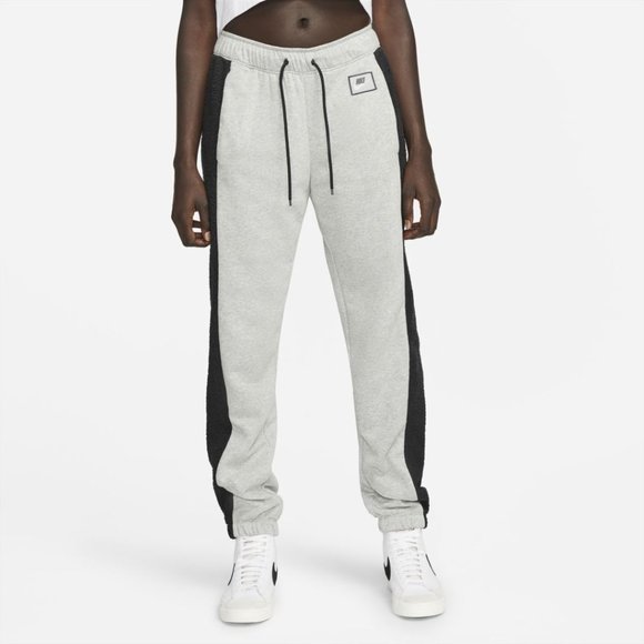 Nike Sportswear Icon Clash Fleece Joggers Size S M XL Gray Sweatpants $60 NWT - Picture 1 of 4